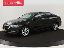 Zwart Gebruikt 2021 Skoda Octavia Business Line Hatchback | € 14.900 (Eerlijke prijs)