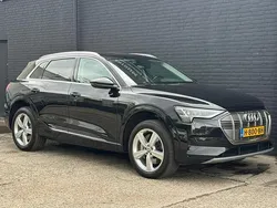 Zwart Gebruikt 2019 Audi e-tron Basis SUV | € 20.945 (Eerlijke prijs)