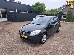 Zwart Gebruikt 2009 Dacia Sandero Ambiance Hatchback | € 3.950 (Iets duurder)