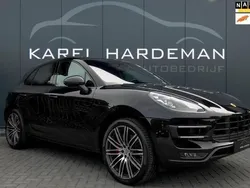 Zwart, metallic lak Gebruikt 2016 Porsche Macan Turbo SUV | € 44.950 (Duur)