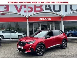 Rood, metallic lak Gebruikt 2021 Peugeot 2008 GT SUV | € 19.450 (Goede deal)