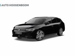 Zwart Gebruikt 2024 VW Passat R-line Edition Stationwagen | € 48.950 (Goede deal)