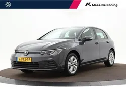 Grijs Gebruikt 2022 VW Golf VIII Life Hatchback | € 23.440 (Eerlijke prijs)