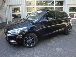 Zwart Gebruikt 2017 Hyundai i20 Premium Hatchback | € 11.450 (Eerlijke prijs)