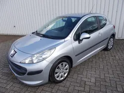 Zilver Gebruikt 2008 Peugeot 207 Hatchback | € 2.395 (Iets duurder)