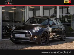 Zwart Gebruikt 2016 Mini Cooper Business Hatchback | € 13.945 (Duur)