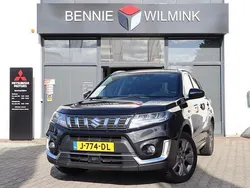 Zwart Gebruikt 2020 Suzuki Vitara SUV | € 18.350 (Eerlijke prijs)