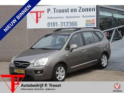 Grijs Gebruikt 2009 Kia Carens MPV | € 6.950 (Eerlijke prijs)