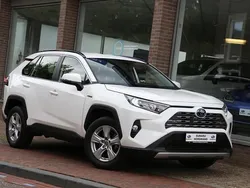 Wit Gebruikt 2020 Toyota RAV4 Comfort SUV | € 29.950 (Goede deal)
