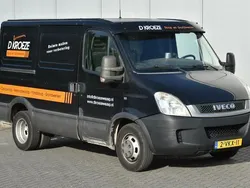 Zwart Gebruikt 2011 Iveco Daily Van | € 5.995