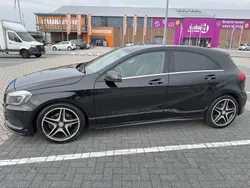 Zwart Gebruikt 2016 Mercedes A180 Ambition Stationwagen | € 14.500 (Iets duurder)