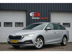 Grijs Gebruikt 2021 Skoda Octavia Business Line Stationwagen | € 12.899 (Goede deal)