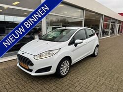 Wit (metallic) Gebruikt 2016 Ford Fiesta Style Hatchback | € 6.450 (Eerlijke prijs)