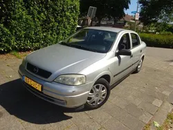 Grijs Gebruikt 1999 Opel Astra Club Sedan | € 999 (Goede deal)
