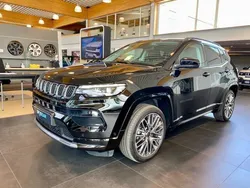 Zwart Gebruikt 2024 Jeep Compass Summit SUV | € 32.900 (Goede deal)