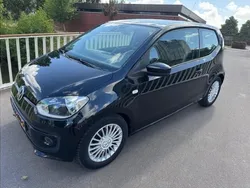 Zwart Gebruikt 2013 VW up! high up! Hatchback | € 3.949 (Eerlijke prijs)