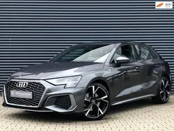 Grijs, metallic lak Gebruikt 2020 Audi A3 Sportback S-Line Hatchback | € 32.900 (Iets duurder)