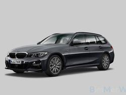 Grijs Gebruikt 2021 BMW 330 Executive Stationwagen | € 32.740 (Eerlijke prijs)