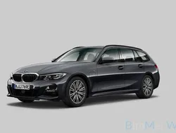 Grijs Gebruikt 2021 BMW 330 Executive Stationwagen | € 33.740 (Eerlijke prijs)