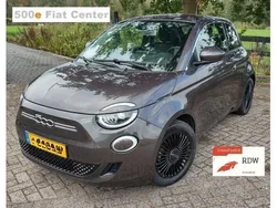 Bruin, metallic lak Gebruikt 2020 Fiat 500e Hatchback | € 15.950 (Iets duurder)