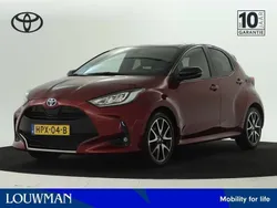 Rood Gebruikt 2021 Toyota Yaris Hybrid Executive Hatchback | € 21.945 (Eerlijke prijs)