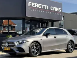 Grijs Gebruikt 2020 Mercedes A250 AMG Hatchback | € 29.900 (Duur)