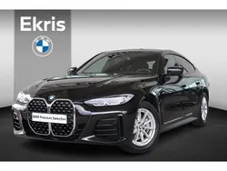 Saphirschwarz metallic (zwart metallic) Gebruikt 2023 BMW 430 Gran Coupé Executive Coupé | € 52.950 (Goede deal)