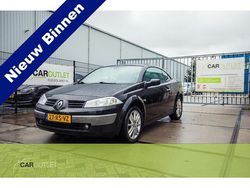Zwart Gebruikt 2005 Renault Mégane Cabriolet Luxe Cabriolet | € 3.650
