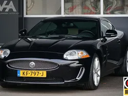 Zwart, metallic lak Gebruikt 2011 Jaguar XK Coupé | € 29.950 (Eerlijke prijs)