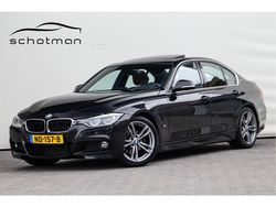 Zwart Gebruikt 2016 BMW 330 Executive Sedan | € 18.900 (Goede deal)