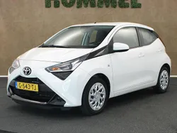 Wit Gebruikt 2019 Toyota Aygo X-play Hatchback | € 12.645 (Iets duurder)