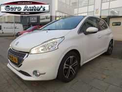 Wit Gebruikt 2012 Peugeot 208 Allure Hatchback | € 4.750 (Goede deal)