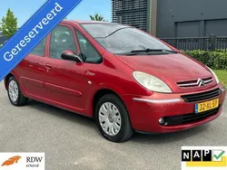 Rood Gebruikt 2007 Citroën Xsara Picasso MPV | € 1.199