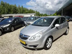 Grijs Gebruikt 2007 Opel Corsa Cosmo Hatchback | € 2.995 (Eerlijke prijs)