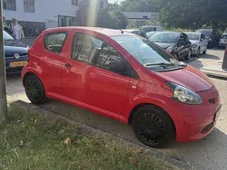 Rood Gebruikt 2006 Toyota Aygo Hatchback | € 1.300 (Iets duurder)