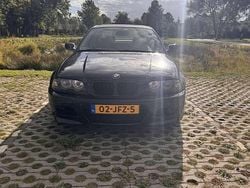 Zwart Gebruikt 2002 BMW 320 Executive Coupé | € 5.000 (Eerlijke prijs)