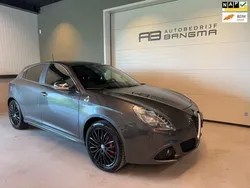 Grijs Gebruikt 2015 Alfa Romeo Giulietta Hatchback | € 12.950