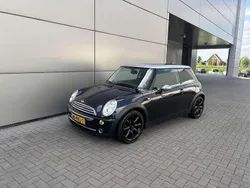 Zwart Gebruikt 2005 Mini ONE Hatchback | € 1.850 (Eerlijke prijs)