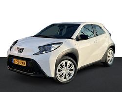 Wit Gebruikt 2024 Toyota Aygo Play Hatchback | € 16.899 (Goede deal)