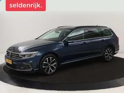 Blauw Gebruikt 2022 VW Passat GTE Stationwagen | € 19.900 (Goede deal)