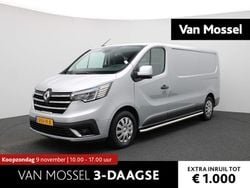Gris highland Gebruikt 2023 Renault Trafic Van | € 19.930 (Super prijs)