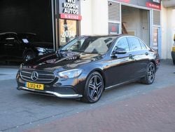Zwart Gebruikt 2020 Mercedes E220 AMG line Sedan | € 28.950 (Super prijs)