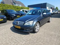 Grijs Gebruikt 2007 Mercedes C220 Avantgarde Sedan | € 4.499 (Eerlijke prijs)