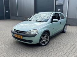 Groen Gebruikt 2002 Opel Corsa Comfort Hatchback | € 1.450 (Eerlijke prijs)