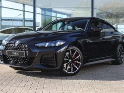 Saphirschwarz Nieuw 2025 BMW 420 M Sport Coupé | € 82.538 (Iets duurder)