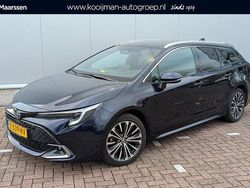 Blauw Gebruikt 2024 Toyota Corolla Hybrid Stationwagen | € 31.649