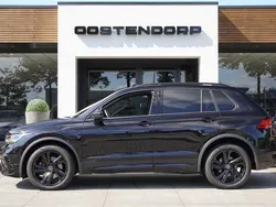 Zwart Gebruikt 2022 VW Tiguan R-line SUV | € 39.900 (Eerlijke prijs)