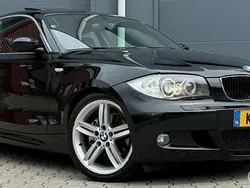 Zwart Gebruikt 2008 BMW 120 Executive Hatchback | € 8.950