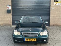 Groen Gebruikt 2004 Mercedes C200 Elegance Sedan | € 6.500 (Iets duurder)