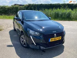 Zwart Gebruikt 2021 Peugeot e-208 Allure Hatchback | € 12.950 (Super prijs)